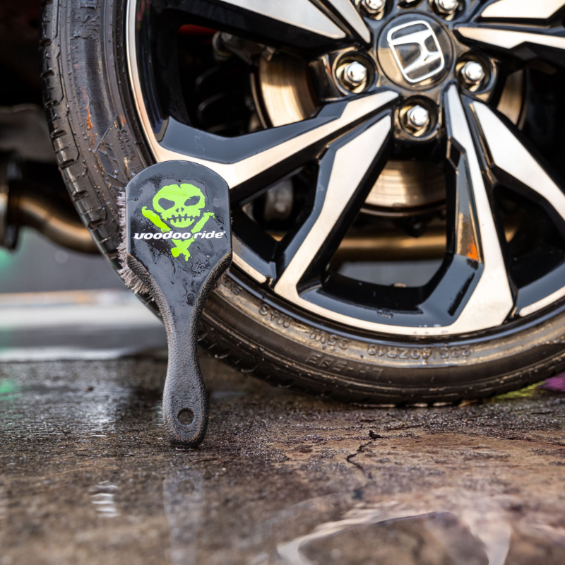 Voodoo Ride Microfiber Bristle Wheel & Tire Brush
